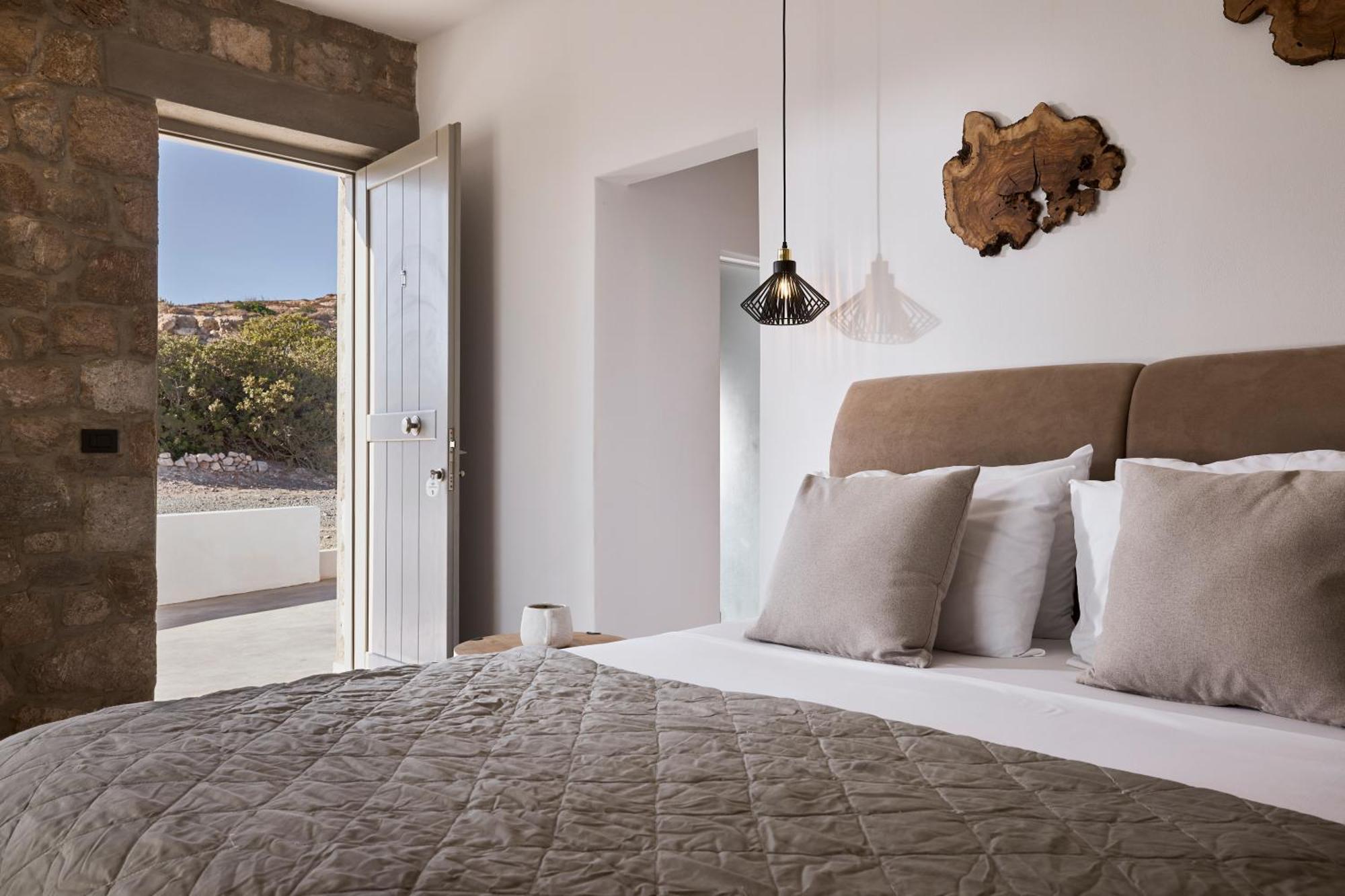 Kedros Milos Suites Adamantas  Habitación foto