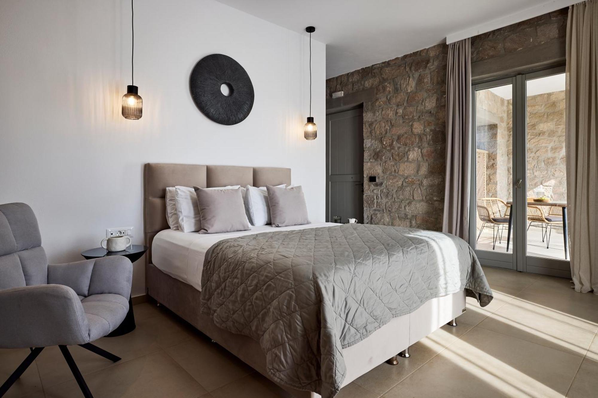 Kedros Milos Suites Adamantas  Habitación foto